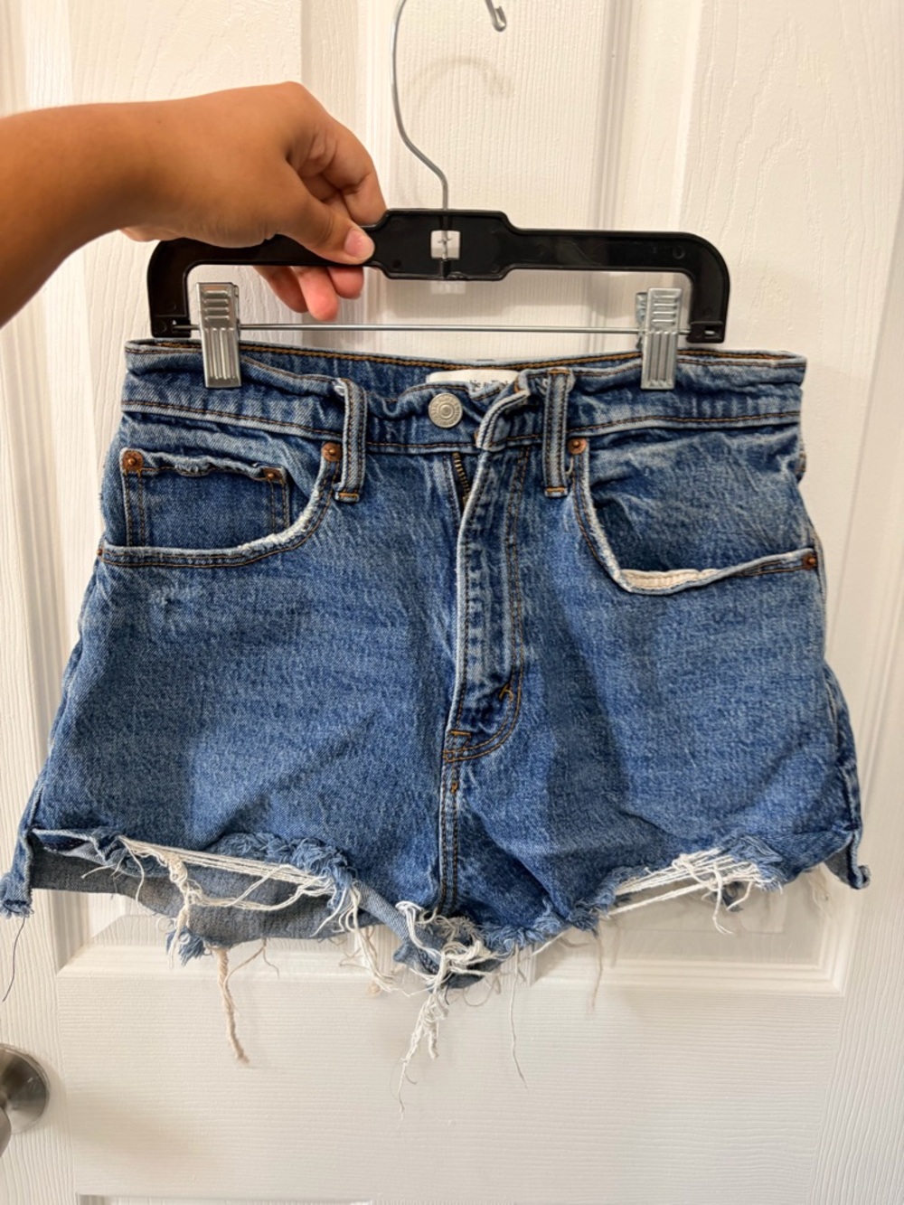 Abercrombie The Mom Short High Rise Denim Short Curve Love Size 26/2
